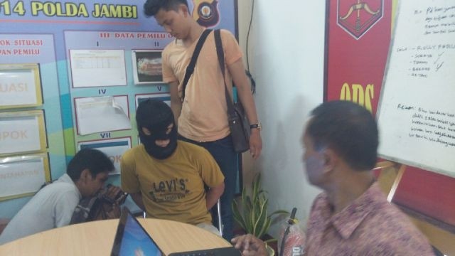 Pelaku teror bom TVRI diperiksa di Mapolda Jambi